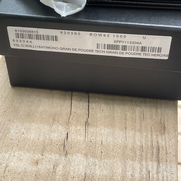 SOLD🔥Authentic! New! Yves Saint Laurent Tri-Quilted Wallet on chain - Picture 9 of 13